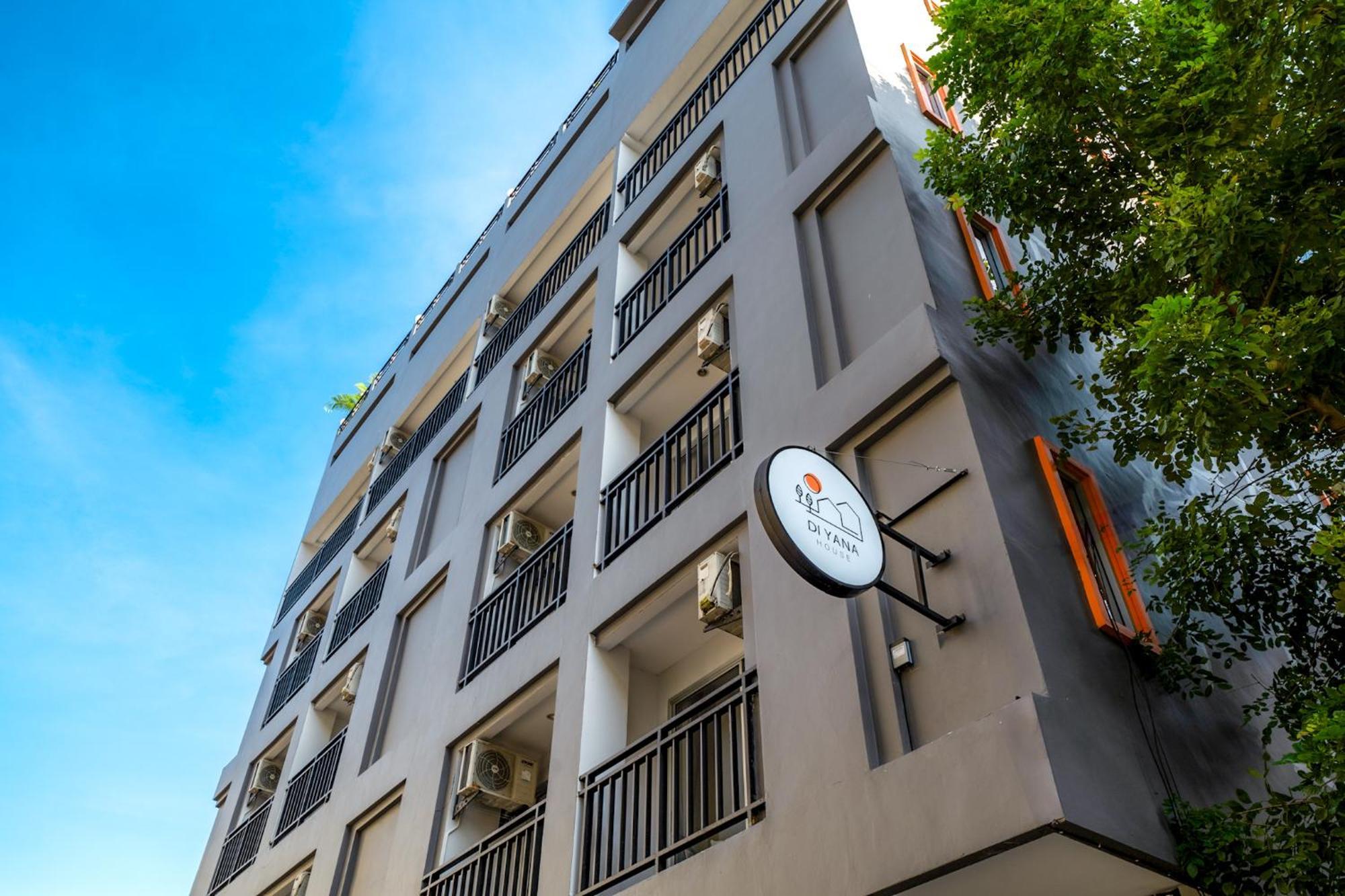 Di Yana Patong Hotel Luaran gambar