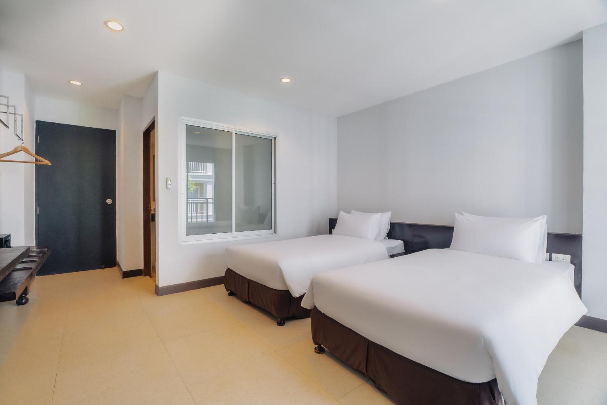Di Yana Patong Hotel Luaran gambar