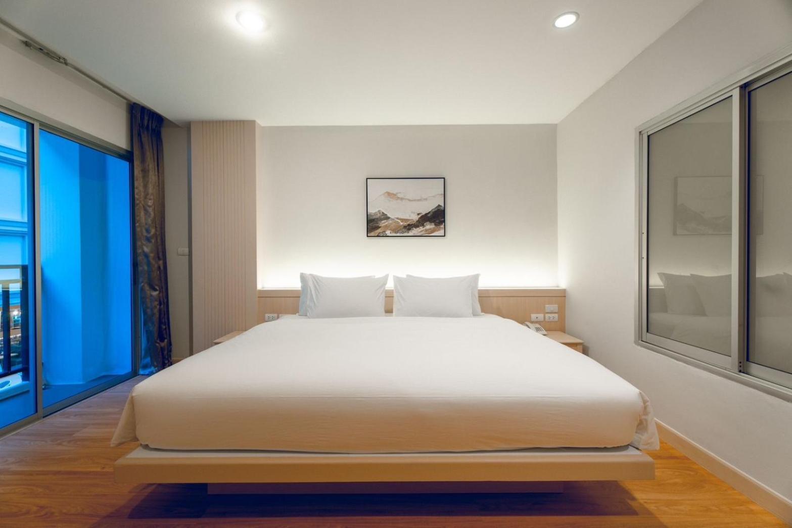 Di Yana Patong Hotel Luaran gambar
